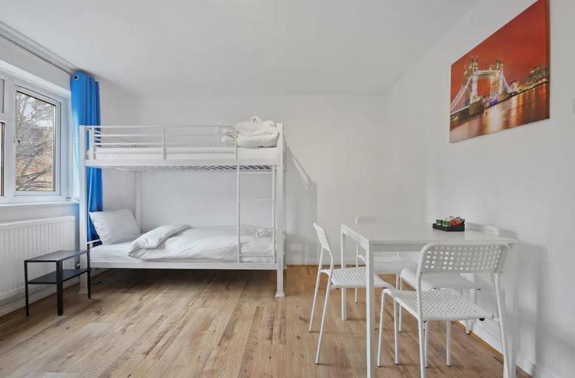 Aplacetostay Central London Apartment, Zone 1 Car Εξωτερικό φωτογραφία